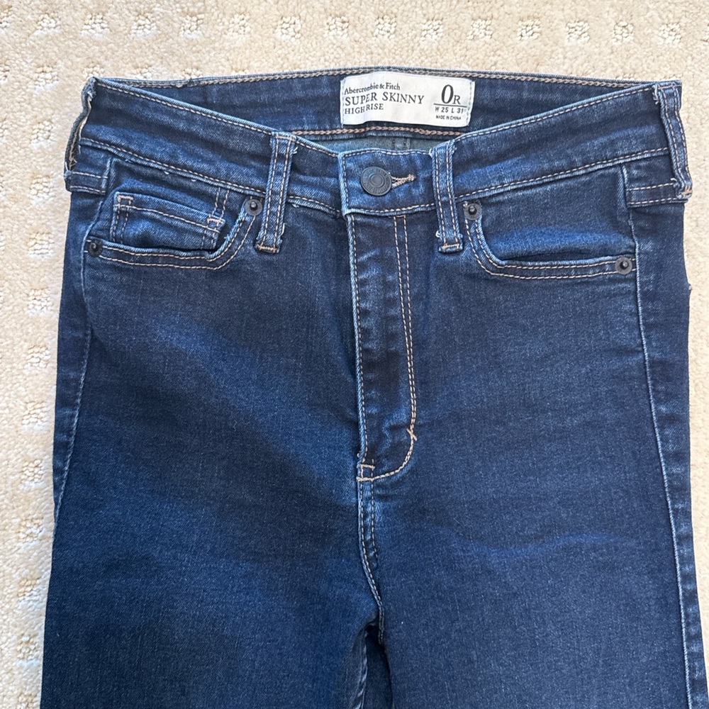 Abercrombie & Fitch High Rise Super Skinny Jeans Size 0R W25 L31 Dark Wash - Picture 3 of 6